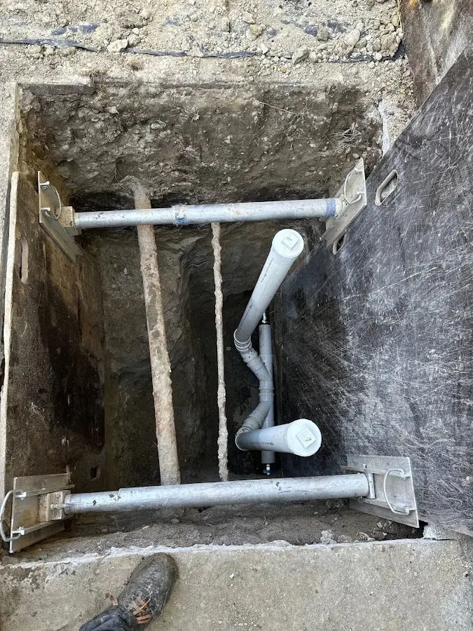 Experienced plumber completing Drain Cleaning work in Winthrop
